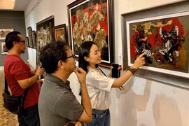 Họa sĩ Trần Ngọc Linh: Kể chuyện bằng màu sắc