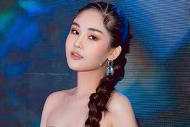 Lê Âu Ngân Anh lạ lẫm với tóc mới, xách túi 300 triệu đi xem thời trang