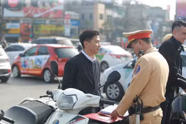 Xử phạt lái xe uống rượu bia: Lo "chung chi" 10 triệu, 20 triệu để thoát phạt