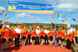 Sacombank: Khánh thành cầu dân sinh tại xã Hra