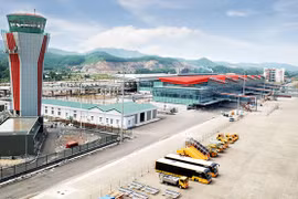 Bộ GTVT xã hội hoá đầu tư sân bay 'nửa vời', các bộ ngành phản đối