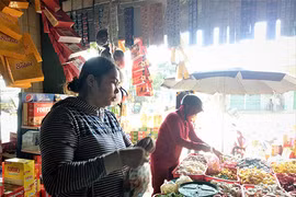 Đăk Lăk: Giá lợn hơi giảm 10.000 đồng/kg, hàng mùa tết vẫn ế ẩm