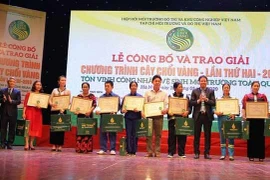 Gia Lai: 3 công nhân đạt giải chương trình "Cây chổi vàng"