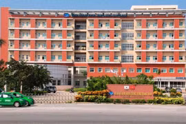 Nghi nhiễm virus corona, một tiếp viên hàng không được cách ly điều trị ở Quảng Nam