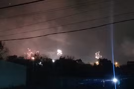 Lại nhắc đến… pháo!