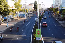 Phố núi chiều 30 Tết