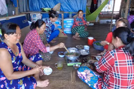 Xuân yên bình ở làng chài trên núi