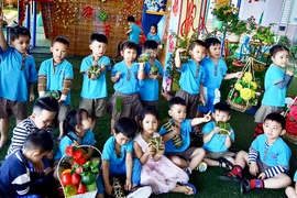 Dạy trẻ yêu Tết Việt