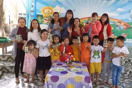 Trải nghiệm ngày Tết hoạt động ý nghĩa với các bé