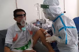 30 ngày trong bệnh viện dã chiến: 'Vắc xin tinh thần' cho bệnh nhân