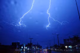 Chuyên gia khí tượng cảnh báo dông sét từ nay đến cuối năm 2021