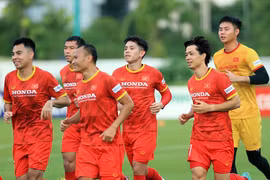 Vắng Trọng Hoàng, khó cho tuyển Việt Nam