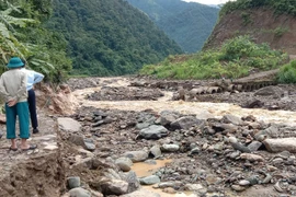 Vùng áp thấp trên Biển Đông gây mưa lớn ở Nam bộ, Tây nguyên