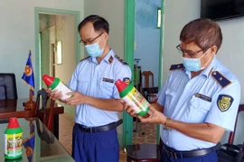 Gia Lai: Tạm giữ 15 chai thuốc bảo vệ thực vật chứa chất cấm sử dụng