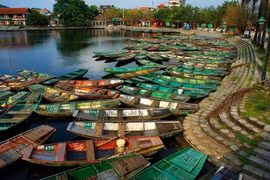 Du lịch từng bước mở lại: Thận trọng nhưng không bị động