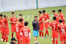Thầy Park Hang-seo và mục tiêu kép cùng đội tuyển Việt Nam