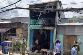 An Giang: Truy tìm nghi phạm dùng xăng phóng hỏa giết người