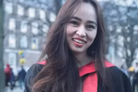 Á hậu người Việt tại châu Âu trở thành giảng viên trẻ nhất Đại học Tây Anh