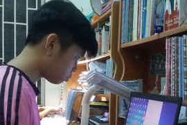 Thành phố Hồ Chí Minh chính thức miễn học phí cho học sinh công lập và ngoài công lập