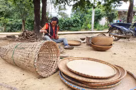 Mặn mà với nghề đan lát