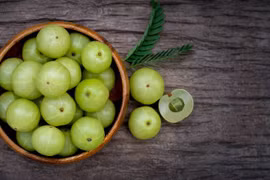 7 lợi ích của quả chùm ruột núi