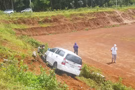 Ia Grai: Tông vào xe đối thủ để giải quyết mâu thuẫn