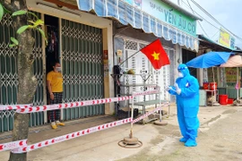 Mỗi xã, phường, thị trấn là một "pháo đài" chống dịch