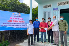 Giúp người nghèo vươn lên trong cuộc sống