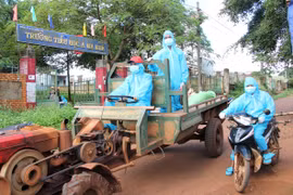 Chống "giặc Covid-19", sức mạnh của lòng dân - Kỳ 1: Mỗi người dân là một chiến sĩ