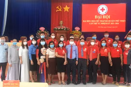 Ông Vũ Quang Nam tái đắc cử chức Chủ tịch Hội Chữ thập đỏ huyện Phú Thiện