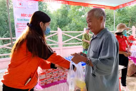 Hội Chữ thập đỏ tỉnh Gia Lai phấn đấu huy động 35.000 suất quà Tết
