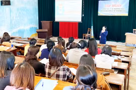 Gia Lai: Tập huấn công tác y tế trường học