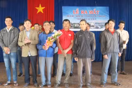 Ra mắt Nông hội chăn nuôi dê sinh sản thôn Sur B