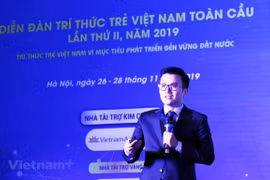 Nhà khoa học Việt Nam đầu tiên nhận giải thưởng Noam Chomsky
