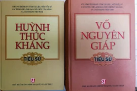 'Sáng tác' thêm tiểu sử các lãnh đạo chủ chốt của Đảng