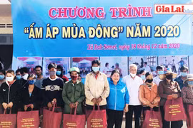 Mang đông ấm đến cho bà con vùng khó khăn