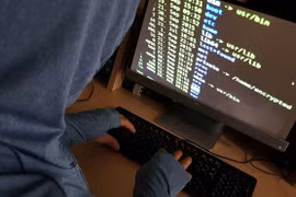 Phần mềm gián điệp ăn cắp tiền như thế nào?