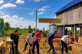 Khởi công xây dựng "Ngôi nhà yêu thương" cho trẻ mồ côi ở Mang Yang