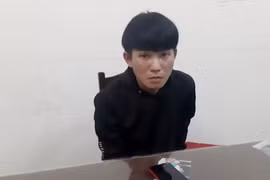 Bị truy nã vẫn đi chơi Noel