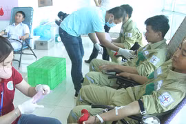 Gia Lai: 66 người hiến máu nhân dịp "Tuần lễ hồng EVN"