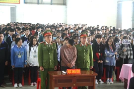 Hơn 1.200 học sinh Trường THPT Pleiku tham dự phiên tòa giả định