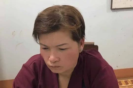 Khởi tố nhóm chuyên dàn cảnh móc túi người đi chợ