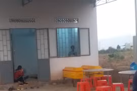 Nghỉ học về nhà ngoại, hai anh em đuối nước dưới ao