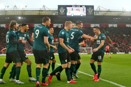 Ngoại hạng Anh: Đánh bại Southampton, Burnley trở lại nhóm tranh suất dự cúp châu Âu