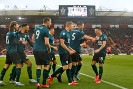 Ngoại hạng Anh: Đánh bại Southampton, Burnley trở lại nhóm tranh suất dự cúp châu Âu