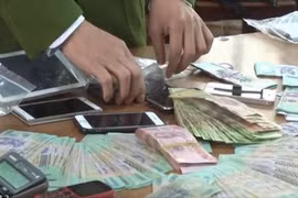 Điều tra, xử lý 19 đối tượng đánh bạc và tổ chức đánh bạc ở Đắk Lắk