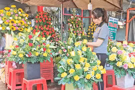 Thị trường quà tặng Valentine tại Pleiku: Thưa vắng khách mua