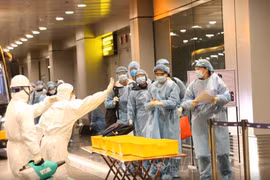 Tình đồng bào trong hoạn nạn xứ người