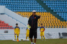 Đội tuyển nữ Việt Nam đấu trận play-off tại sân Cẩm Phả 20.000 chỗ ngồi