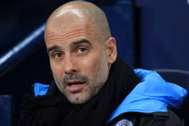 Guardiola gây chiến khi Barcelona mỉa mai án cấm của Man City